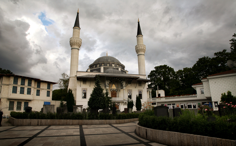 Verfassungsschutz-Präsident Silan Selen warnt vor Islamisierung