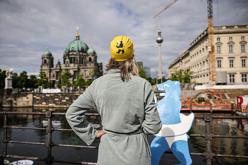 Hitze & Stress in der Stadt: Ein Flussbad könnte die Lösung sein